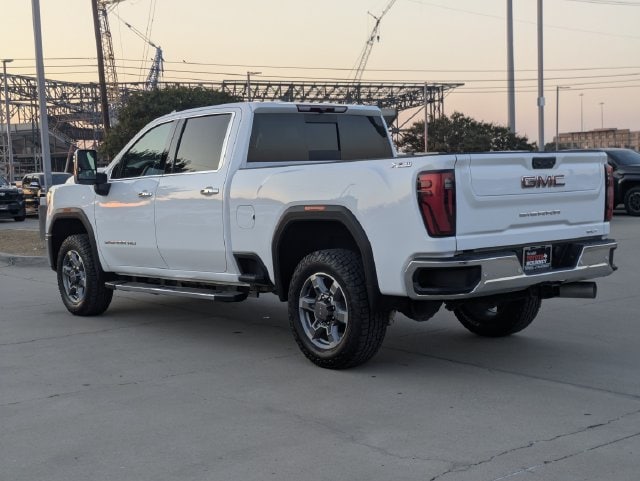2025 GMC Sierra 2500HD SLT - Photo 8