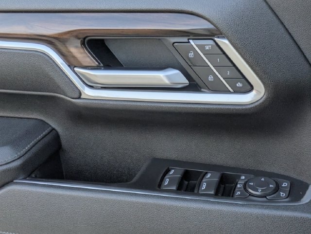2025 GMC Sierra 2500HD SLT - Photo 21