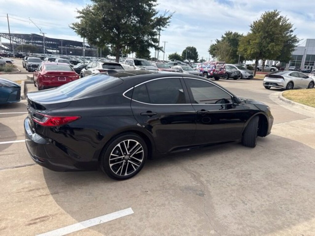 Used 2025 Toyota Camry XLE Sedan