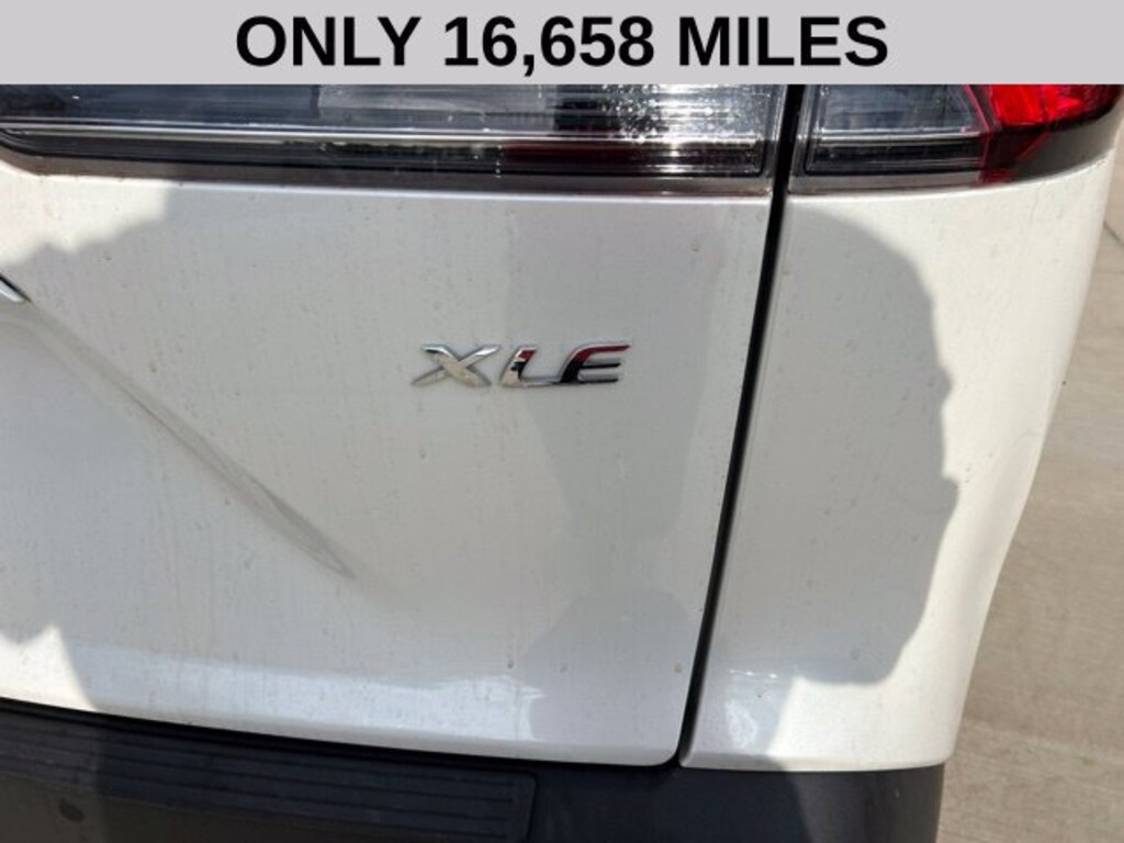 Used 2023 Toyota Corolla Cross XLE SUV