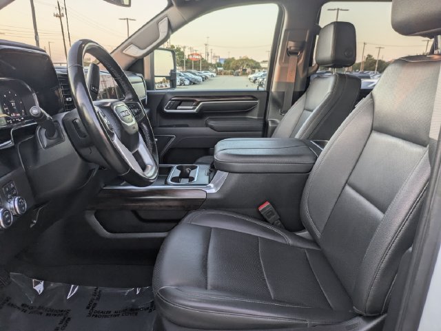 2025 GMC Sierra 2500HD SLT - Photo 23