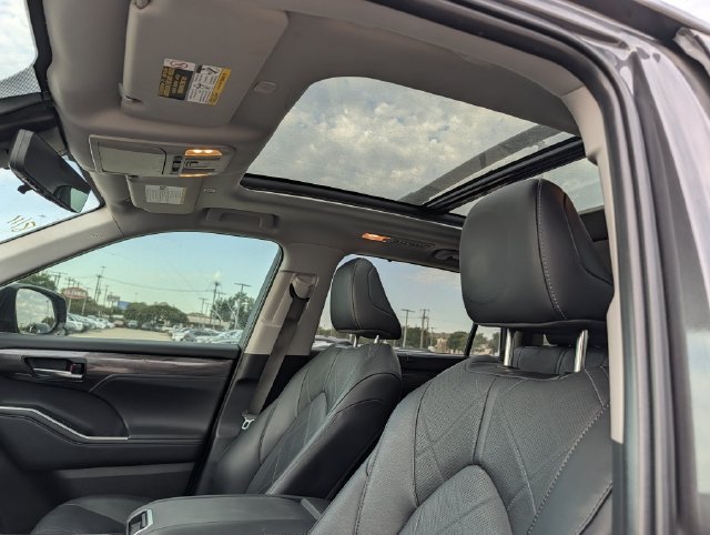 2024 Toyota Highlander Platinum - Photo 27