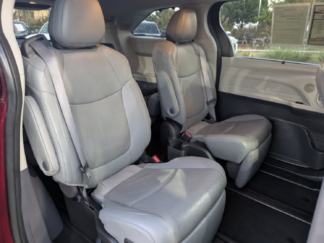 2024 Toyota Sienna Limited - Photo 29