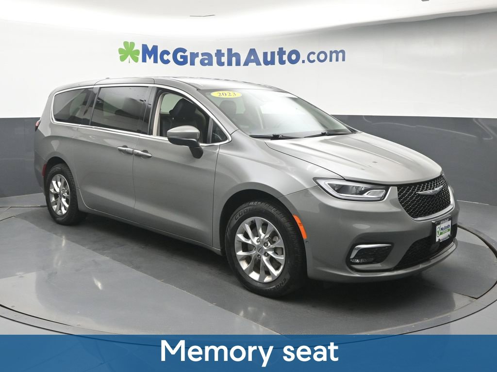 Certified 2023 Chrysler Pacifica Touring L Minivan/Van