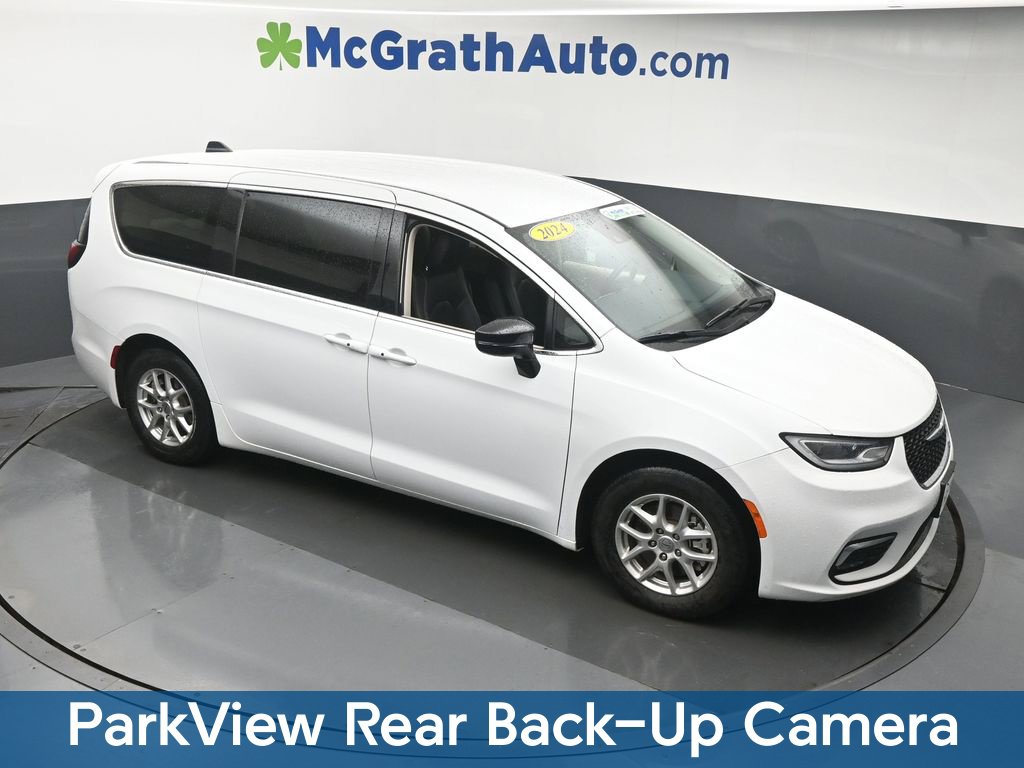 Certified 2024 Chrysler Pacifica Touring L Minivan/Van