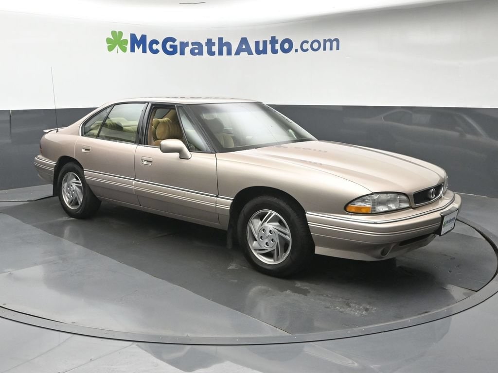 Used 1995 Pontiac Bonneville SE Sedan