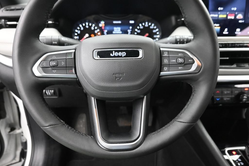 2025 Jeep Compass Limited - Photo 17