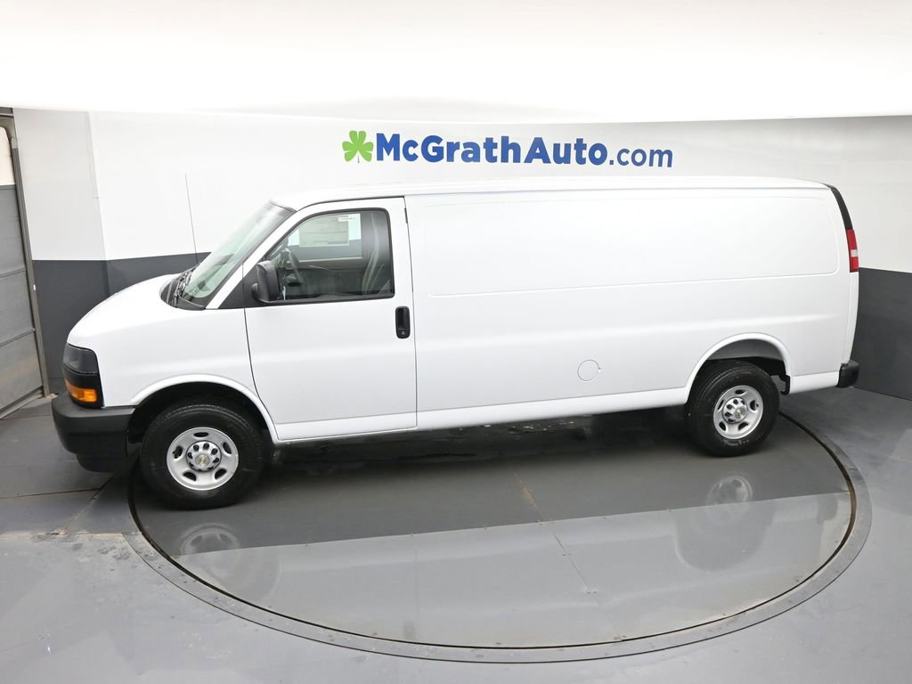 2026 Chevrolet Express Cargo Work Van - Photo 19