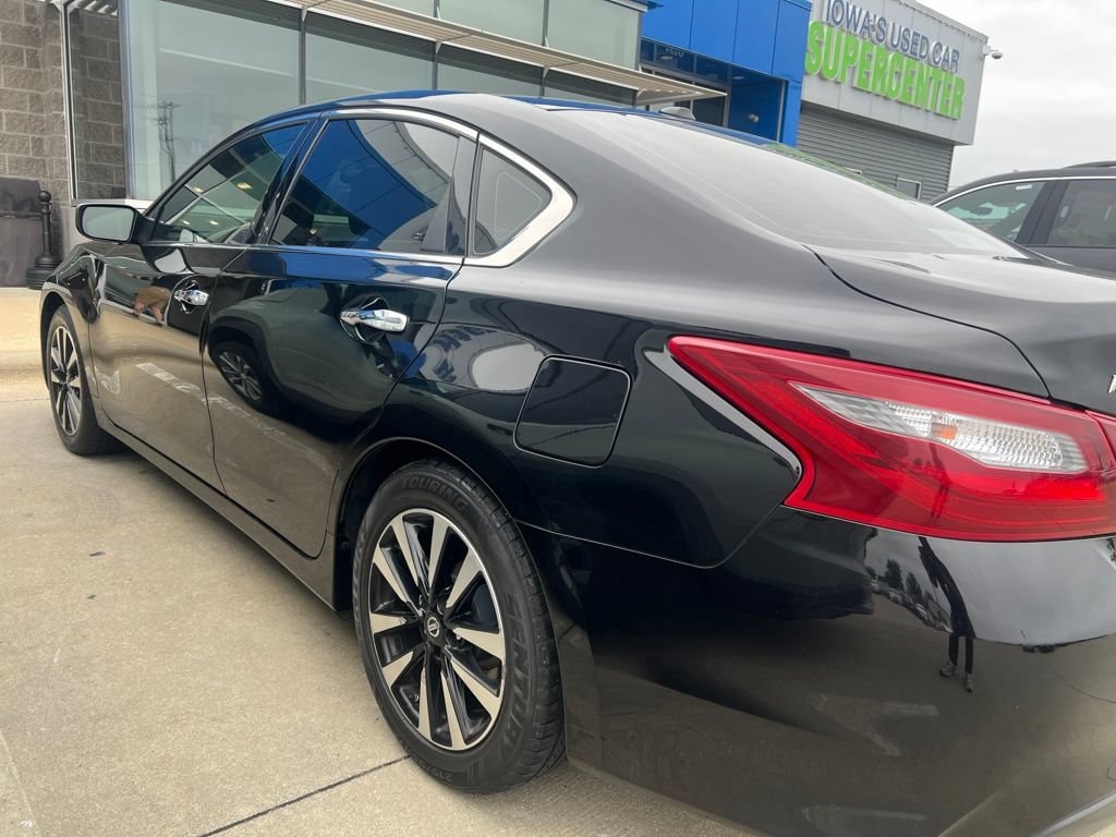 Used 2018 Nissan Altima 2.5 SV Sedan