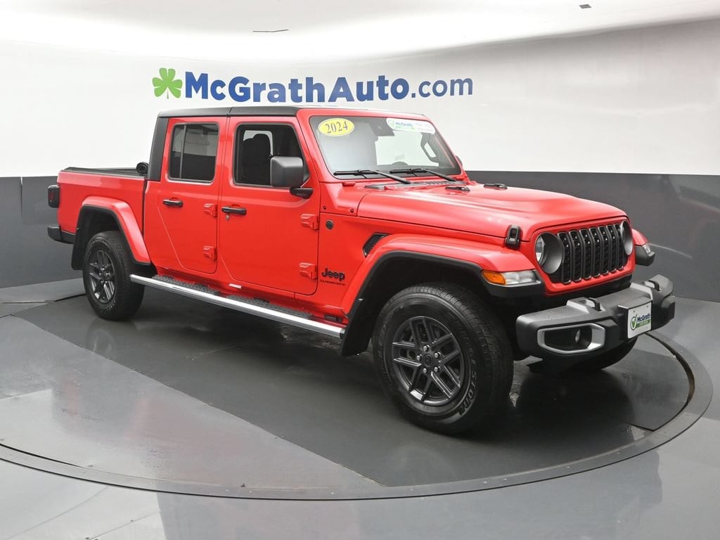 Used 2024 Jeep Gladiator Sport S Truck Crew Cab