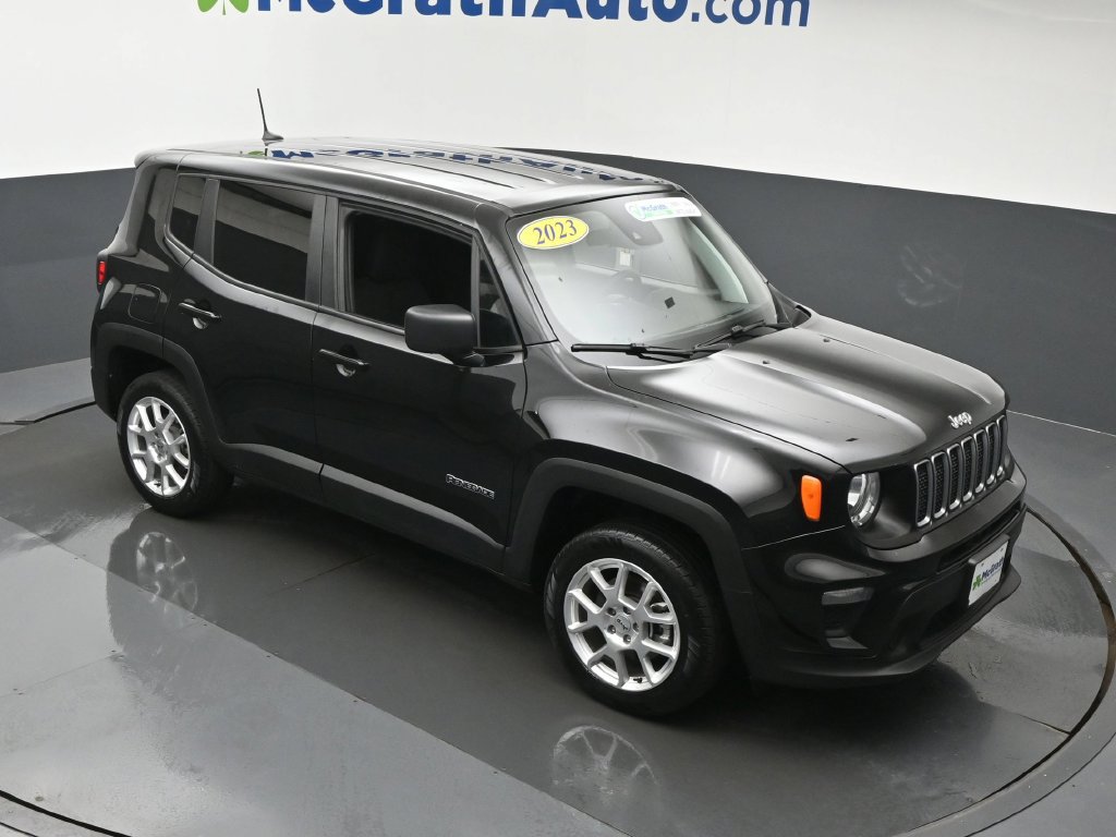Used 2023 Jeep Renegade Latitude SUV