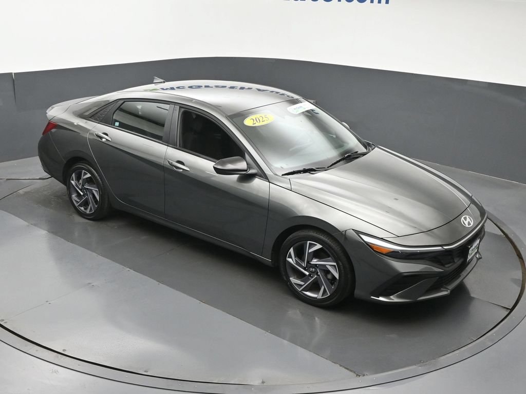 Used 2025 Hyundai Elantra SEL Sport Sedan