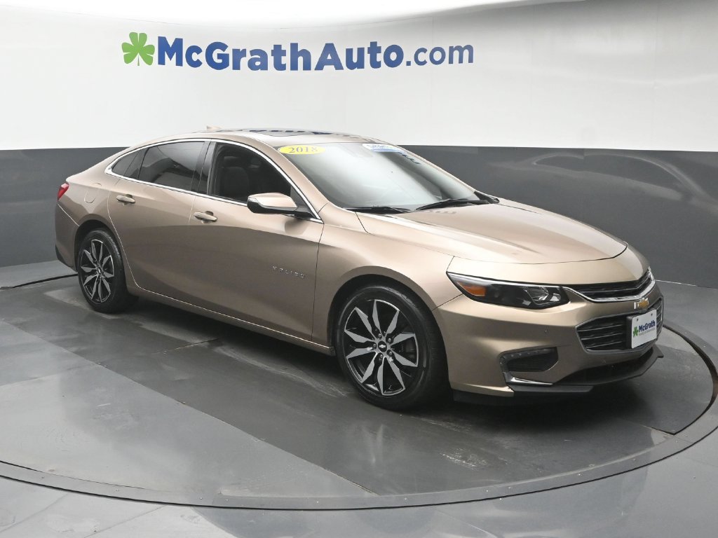 Used 2018 Chevrolet Malibu 1LT with VIN 1G1ZD5STXJF183060 for sale in Cedar Rapids, IA