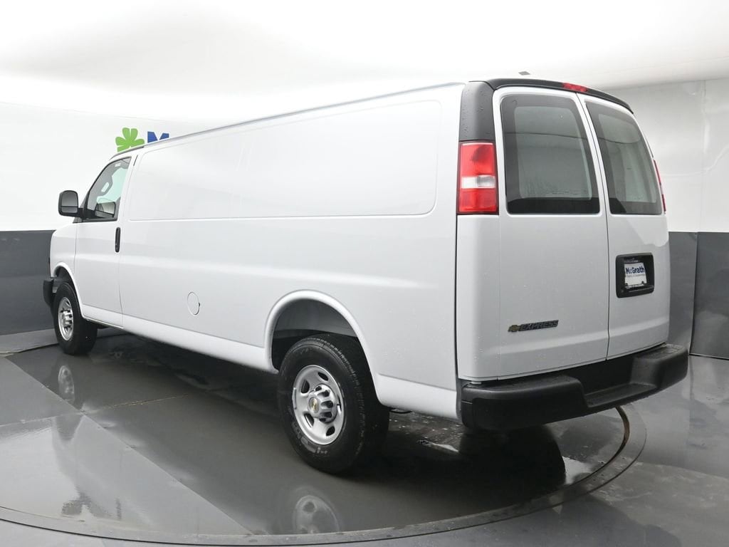 2026 Chevrolet Express Cargo Work Van - Photo 22