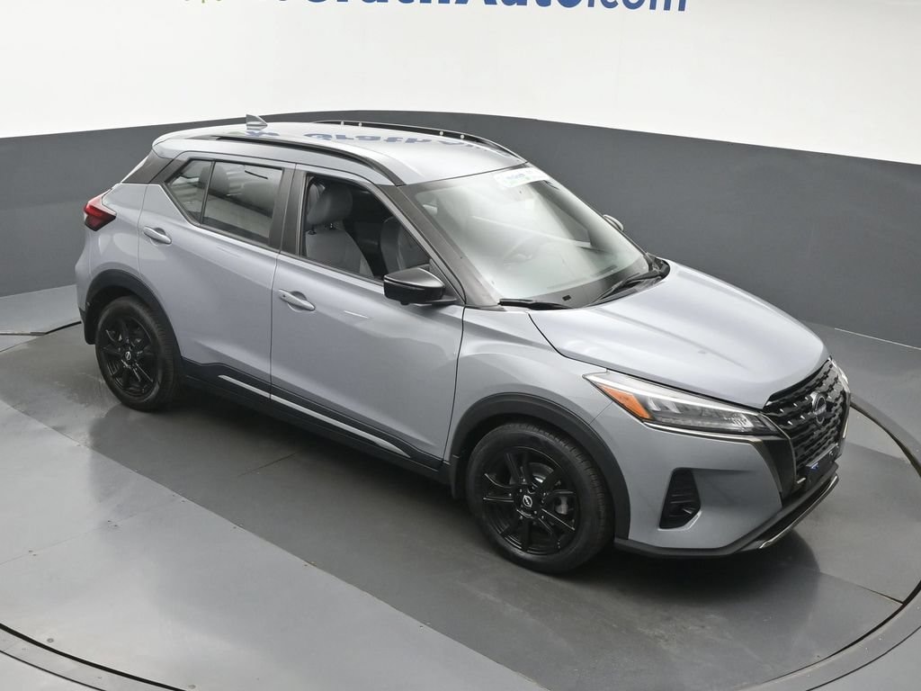 Used 2023 Nissan Kicks SR SUV