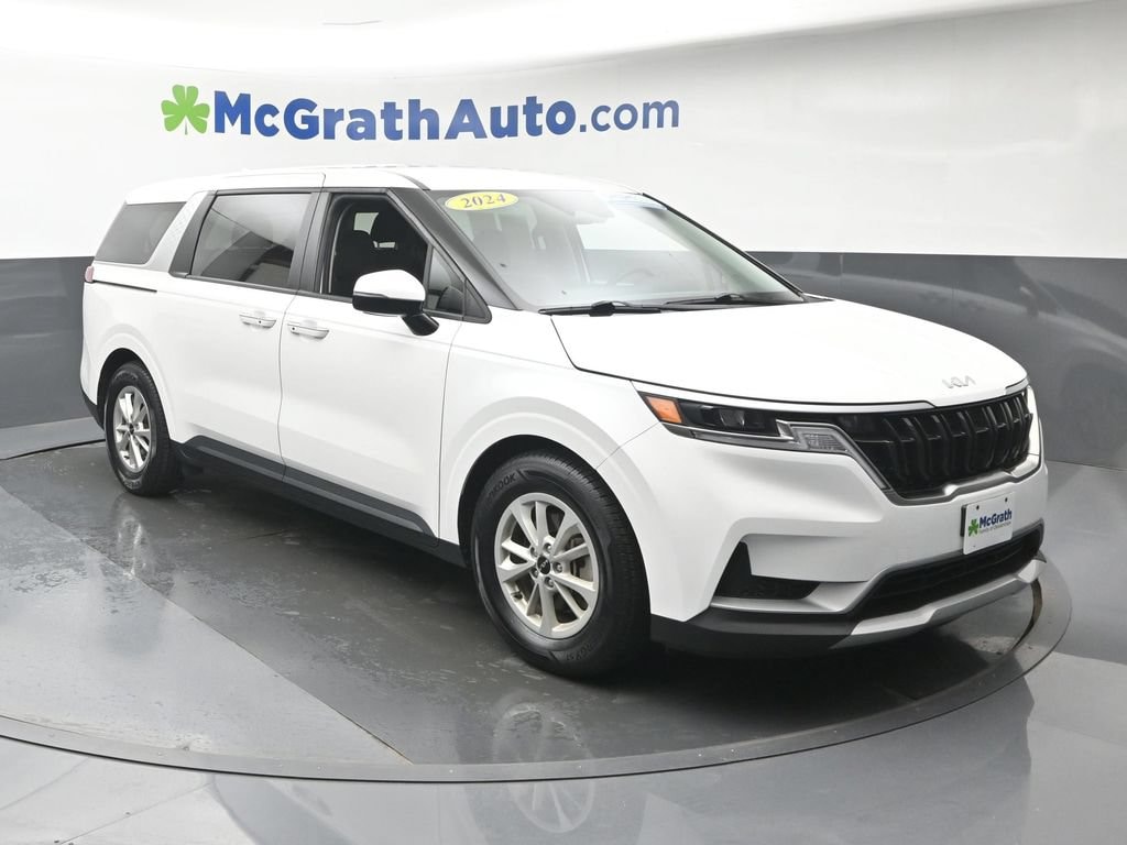 Used 2024 Kia Carnival LX MPV