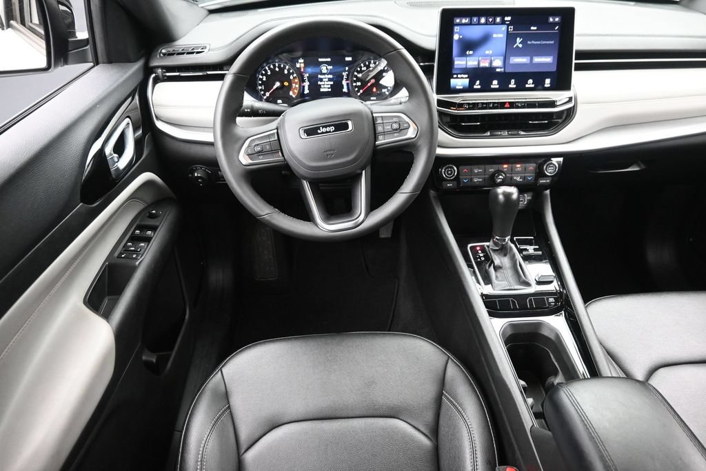 2025 Jeep Compass Limited - Photo 14