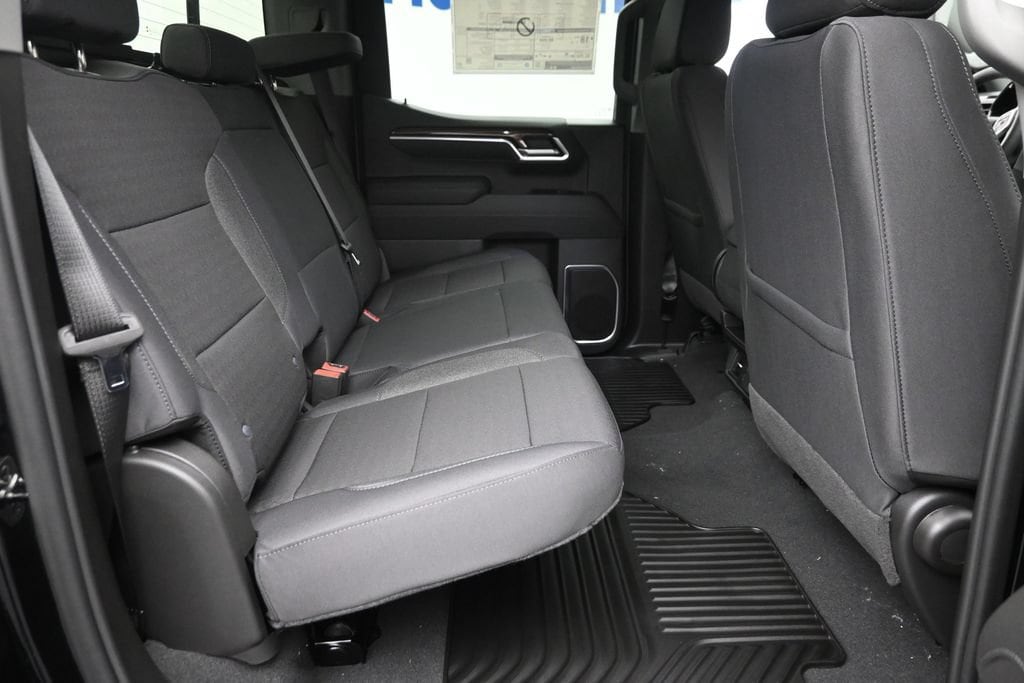 2026 Chevrolet Silverado 1500 LT - Photo 10