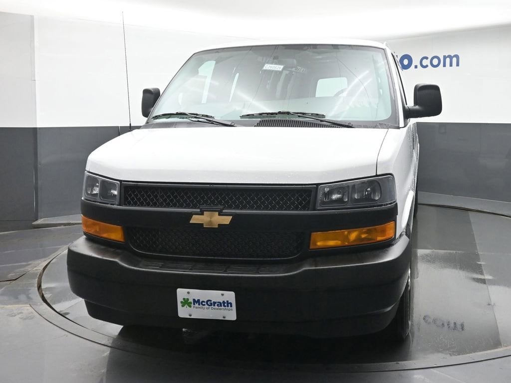 2026 Chevrolet Express Cargo Work Van - Photo 6