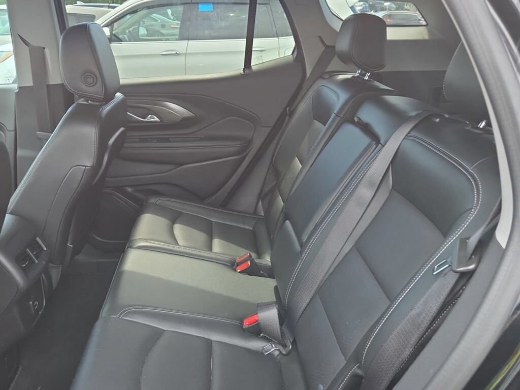 Used 2024 GMC Terrain SLT SUV