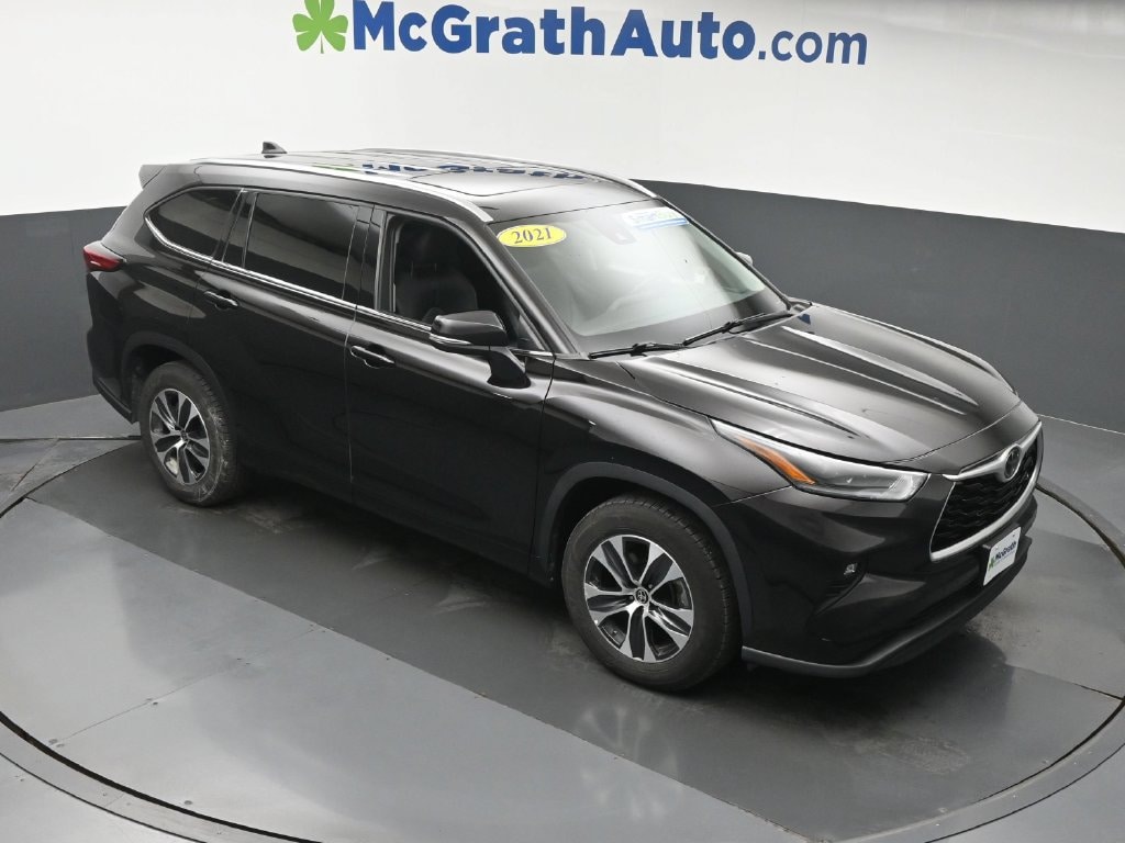 Used 2021 Toyota Highlander XLE SUV