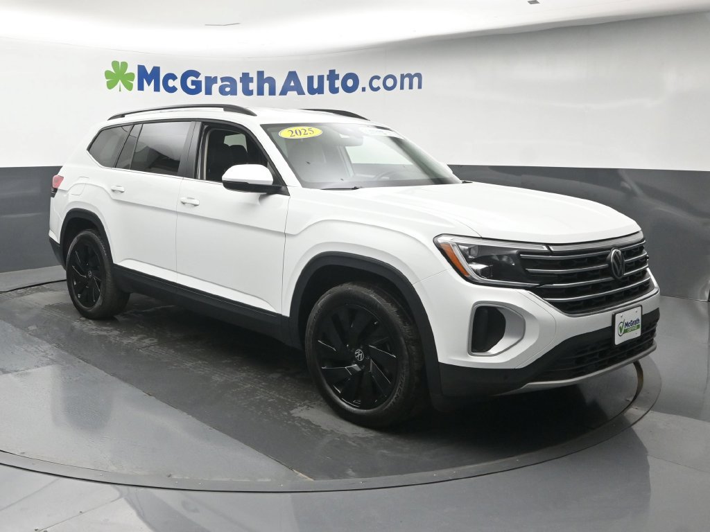 Used 2025 Volkswagen Atlas 2.0T SE w/Technology SUV