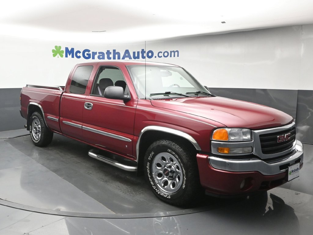 Used 2005 GMC Sierra 1500 SLE with VIN 2GTEC19T551179096 for sale in Cedar Rapids, IA