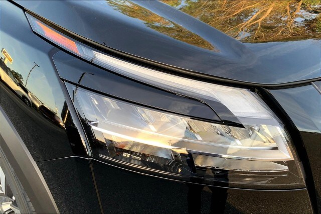 2023 Nissan Pathfinder SL - Photo 12