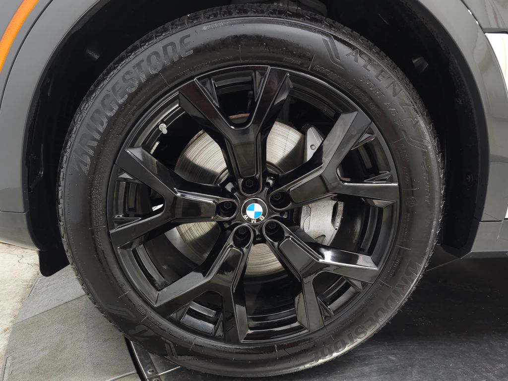 2026 BMW X7 40i - Photo 13