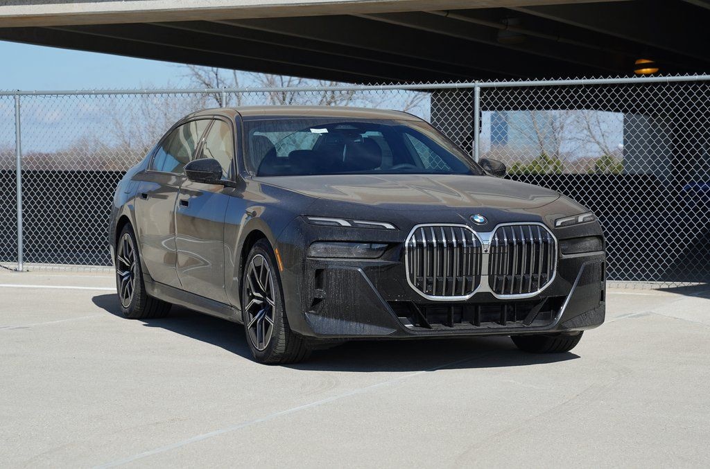 New 2026 BMW 7 Series 740i xDrive M Sport Sedan