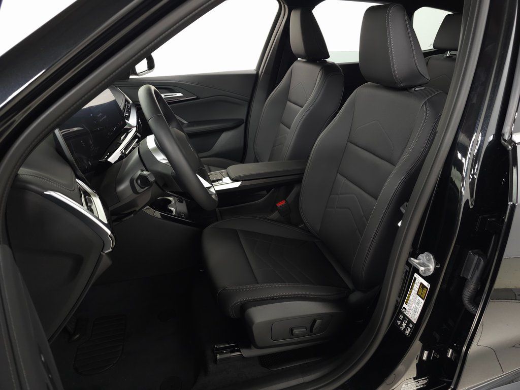 2026 BMW X1 28i - Photo 11