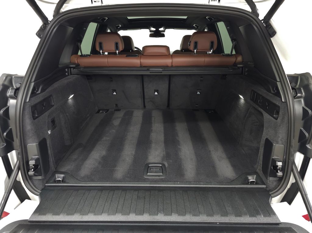 2026 BMW X5 40i - Photo 8
