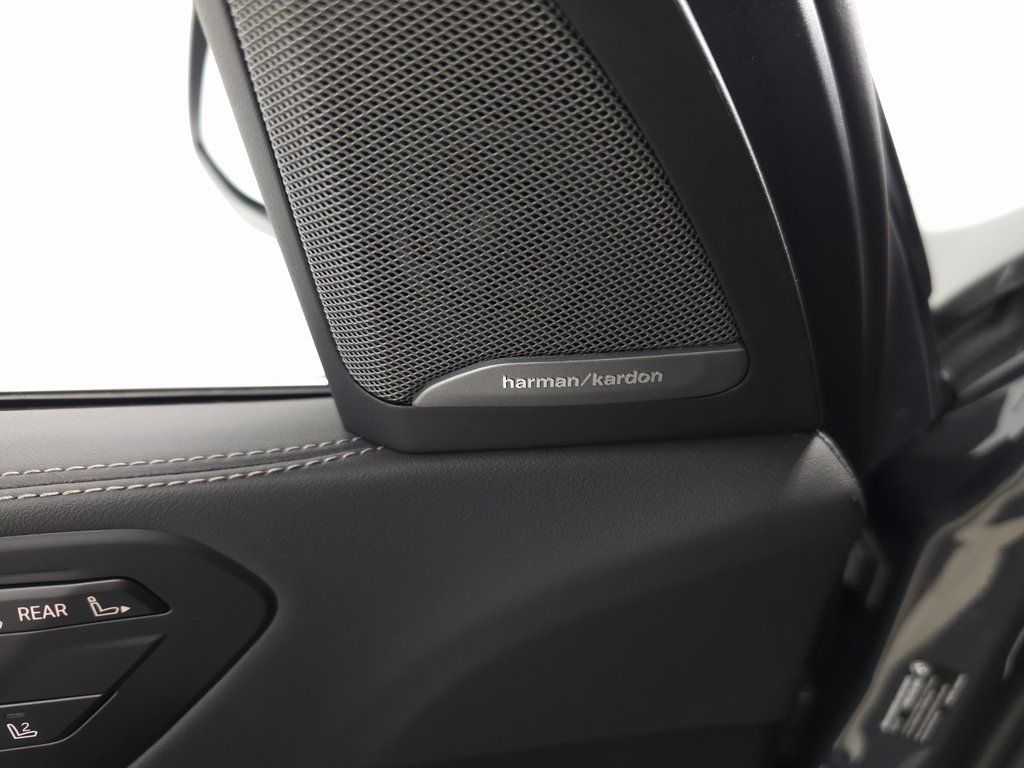 2026 BMW X7 40i - Photo 16