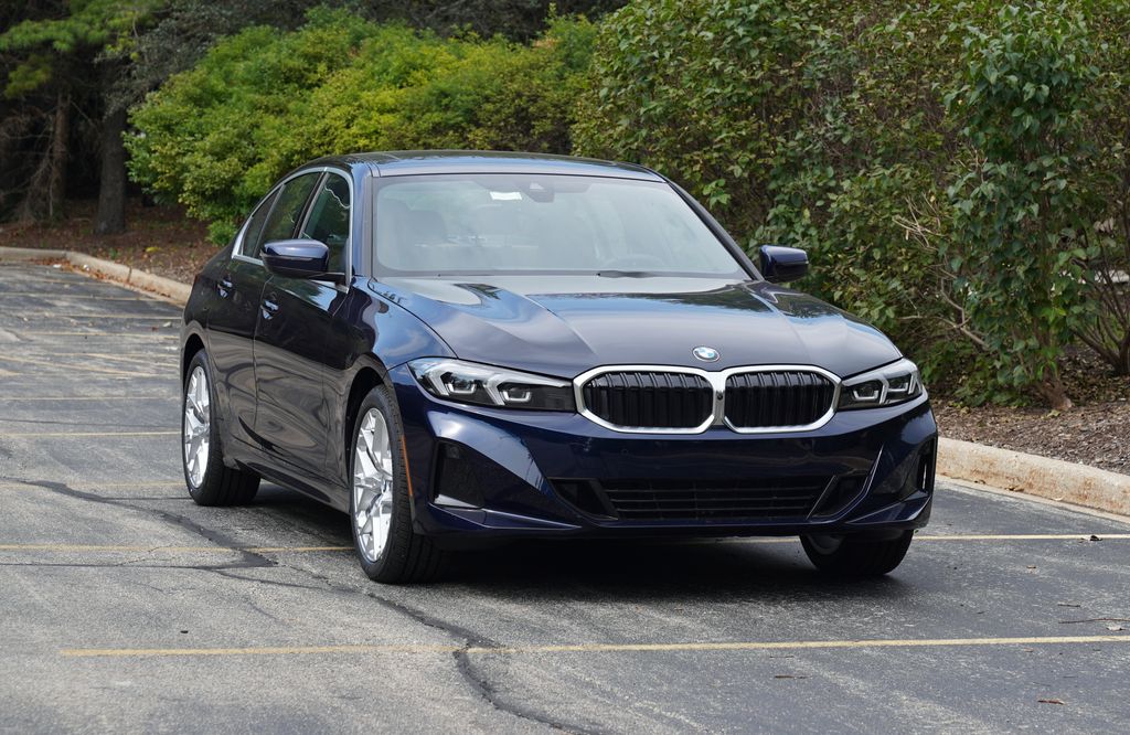 2026 BMW 3 Series 330i