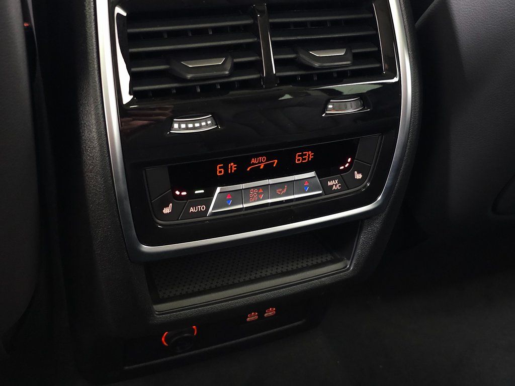 2026 BMW X7 40i - Photo 38