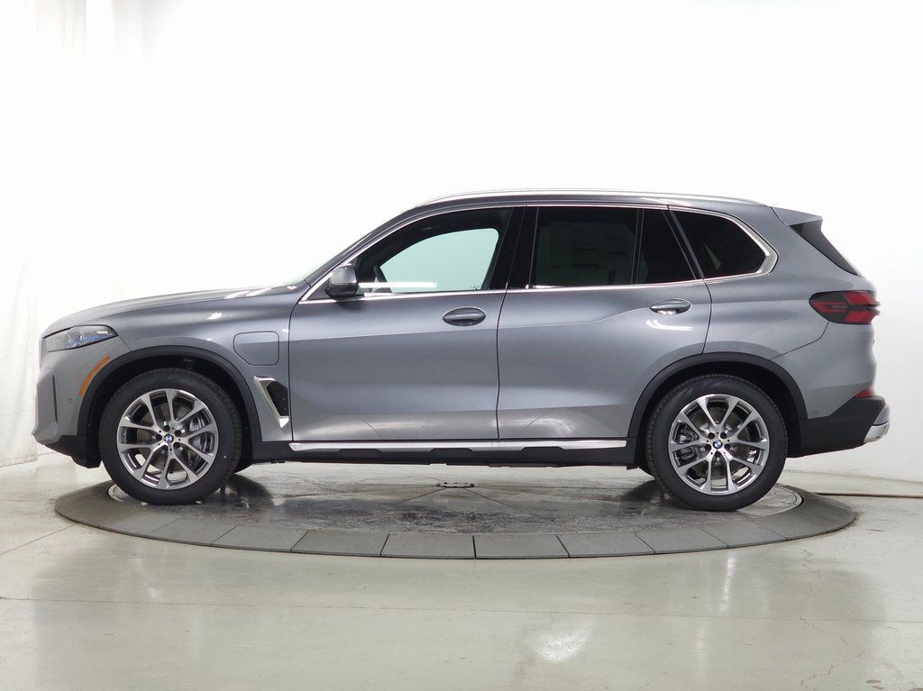 New 2026 BMW X5 xDrive50e SUV