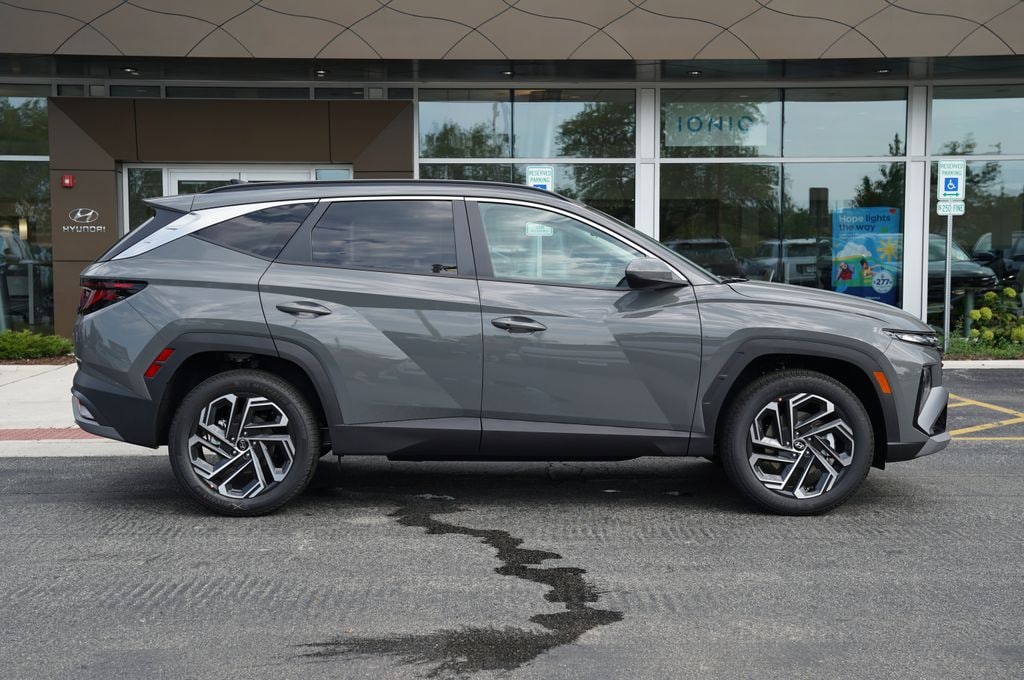 New 2026 Hyundai Tucson SEL Plus SUV