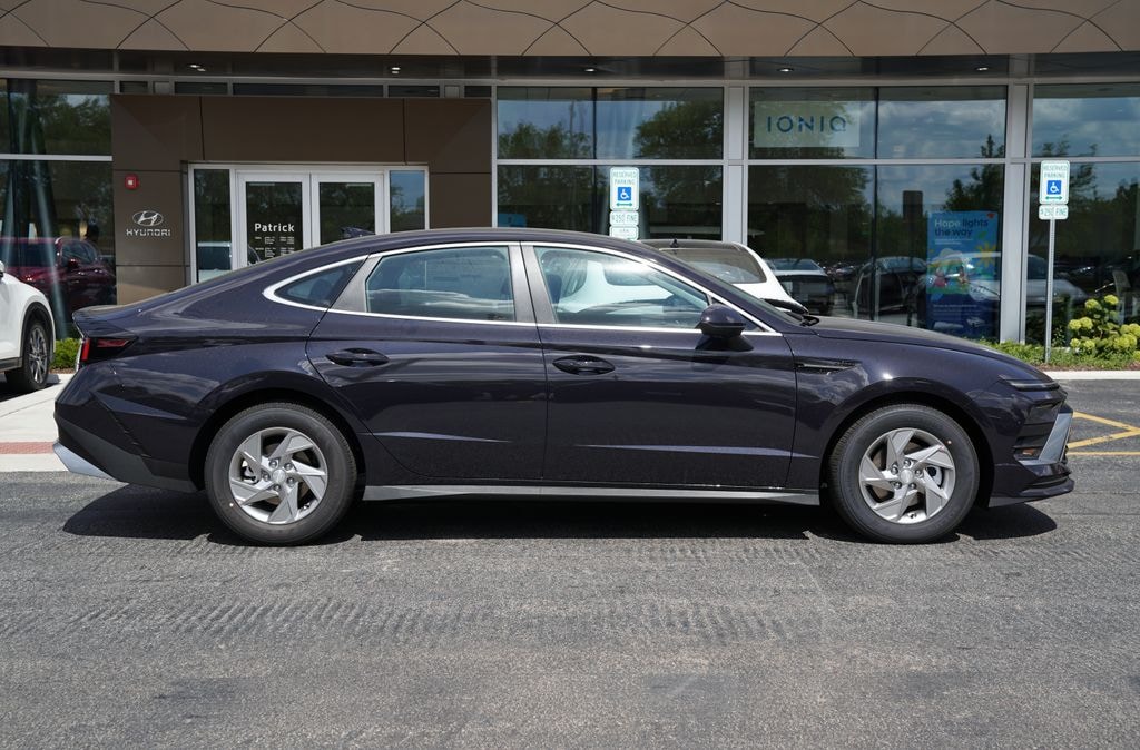New 2026 Hyundai Sonata SE Sedan