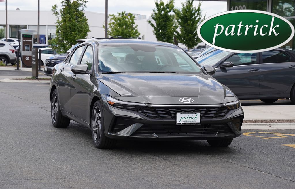 New 2026 Hyundai Elantra Limited Sedan