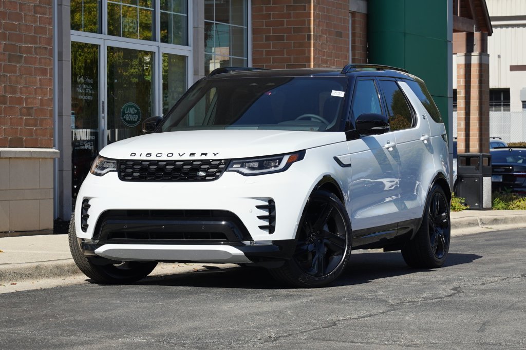 New 2026 Land Rover Discovery Dynamic SE SUV