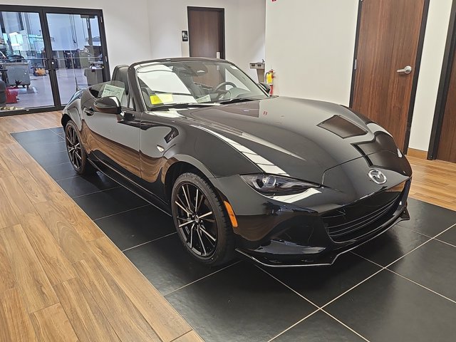 2026 Mazda MX-5 MIATA Grand Touring CONVERTIBLE