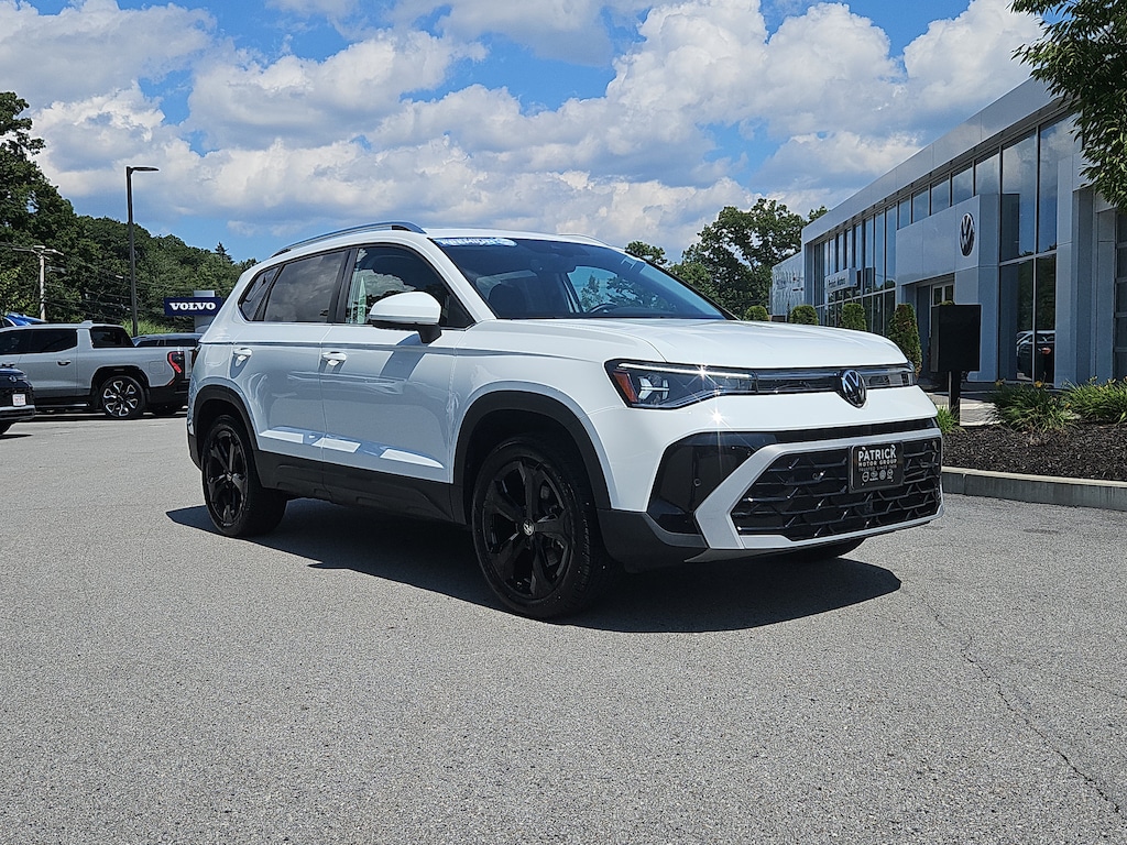 Used 2025 Volkswagen Taos SEL SUV
