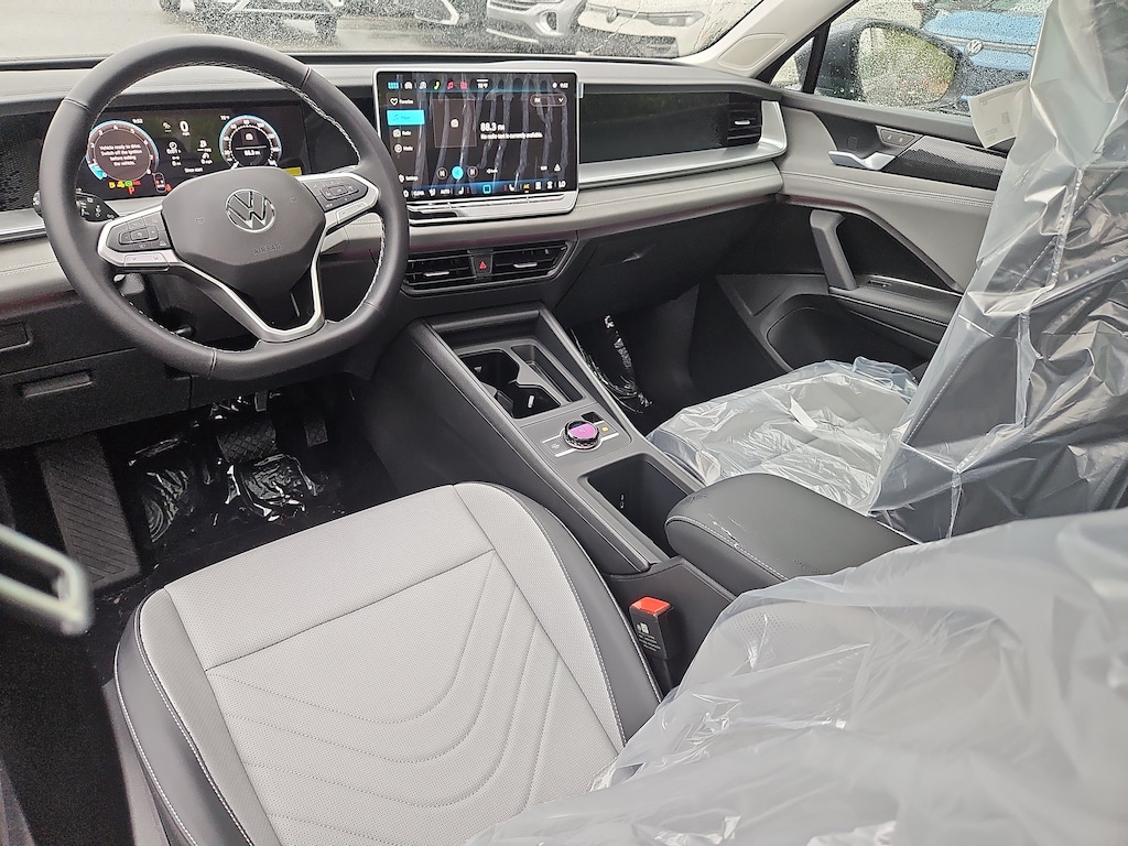New 2026 Volkswagen Tiguan SE SUV