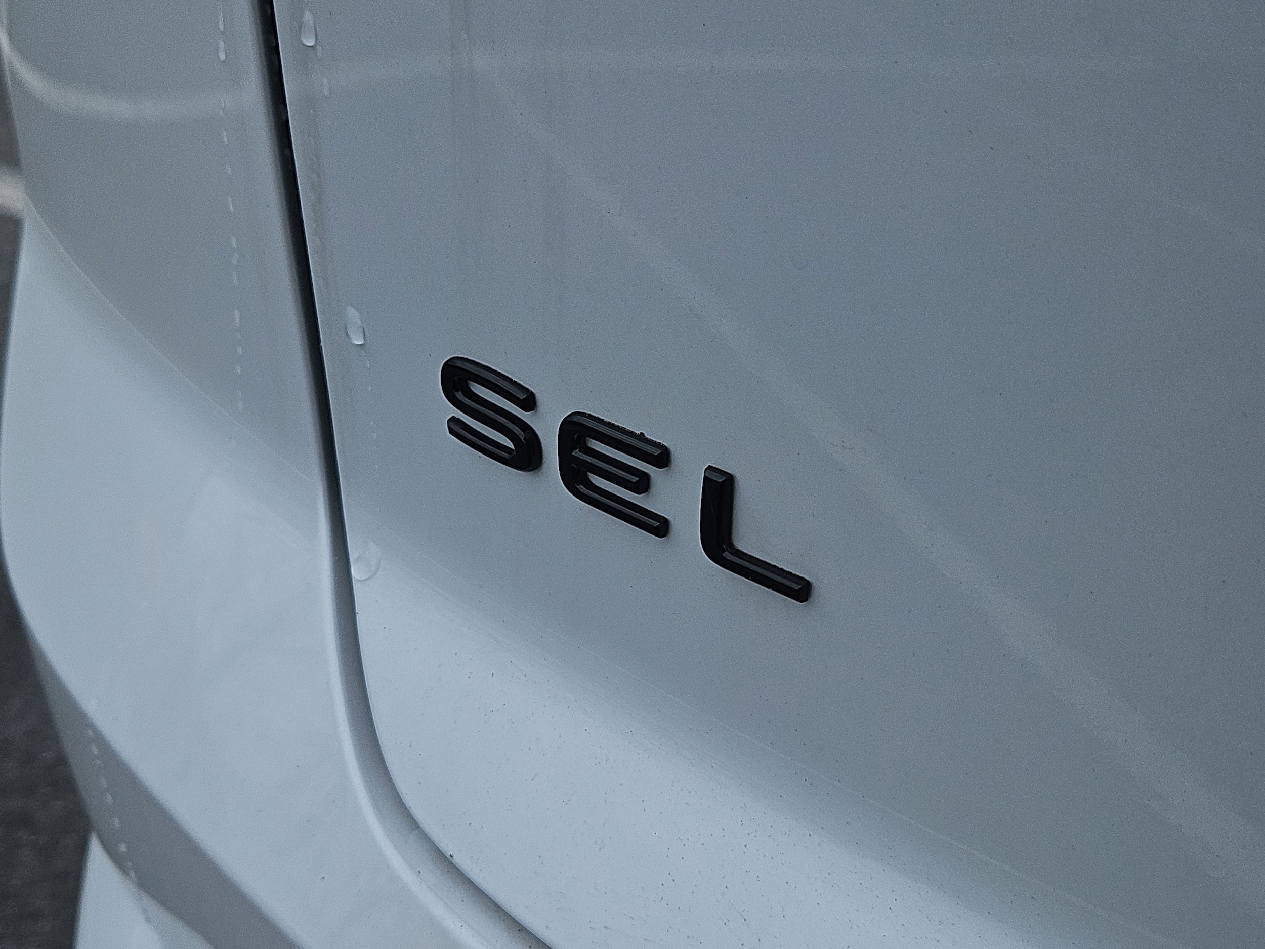 2026 Volkswagen Atlas Cross Sport SEL R-LINE - Photo 4