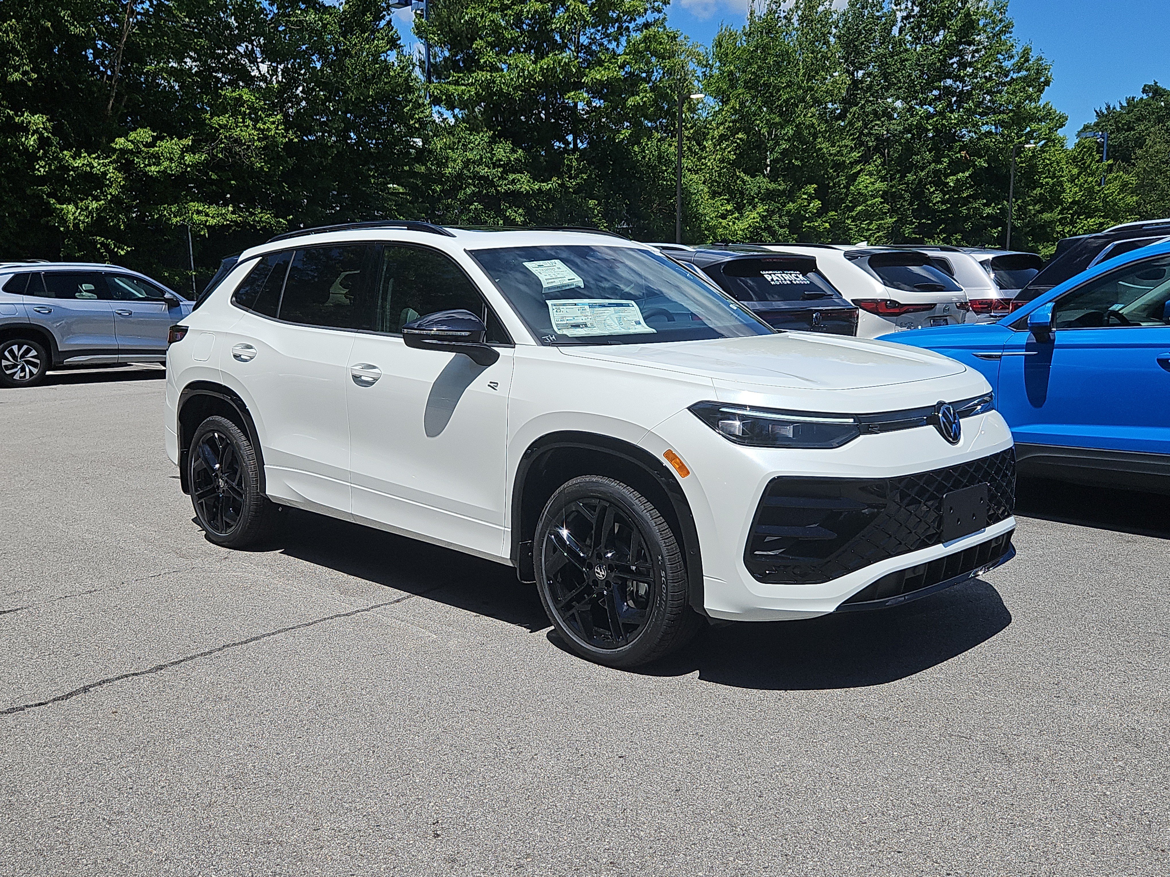 2026 Volkswagen Tiguan SE R-Line Black SUV