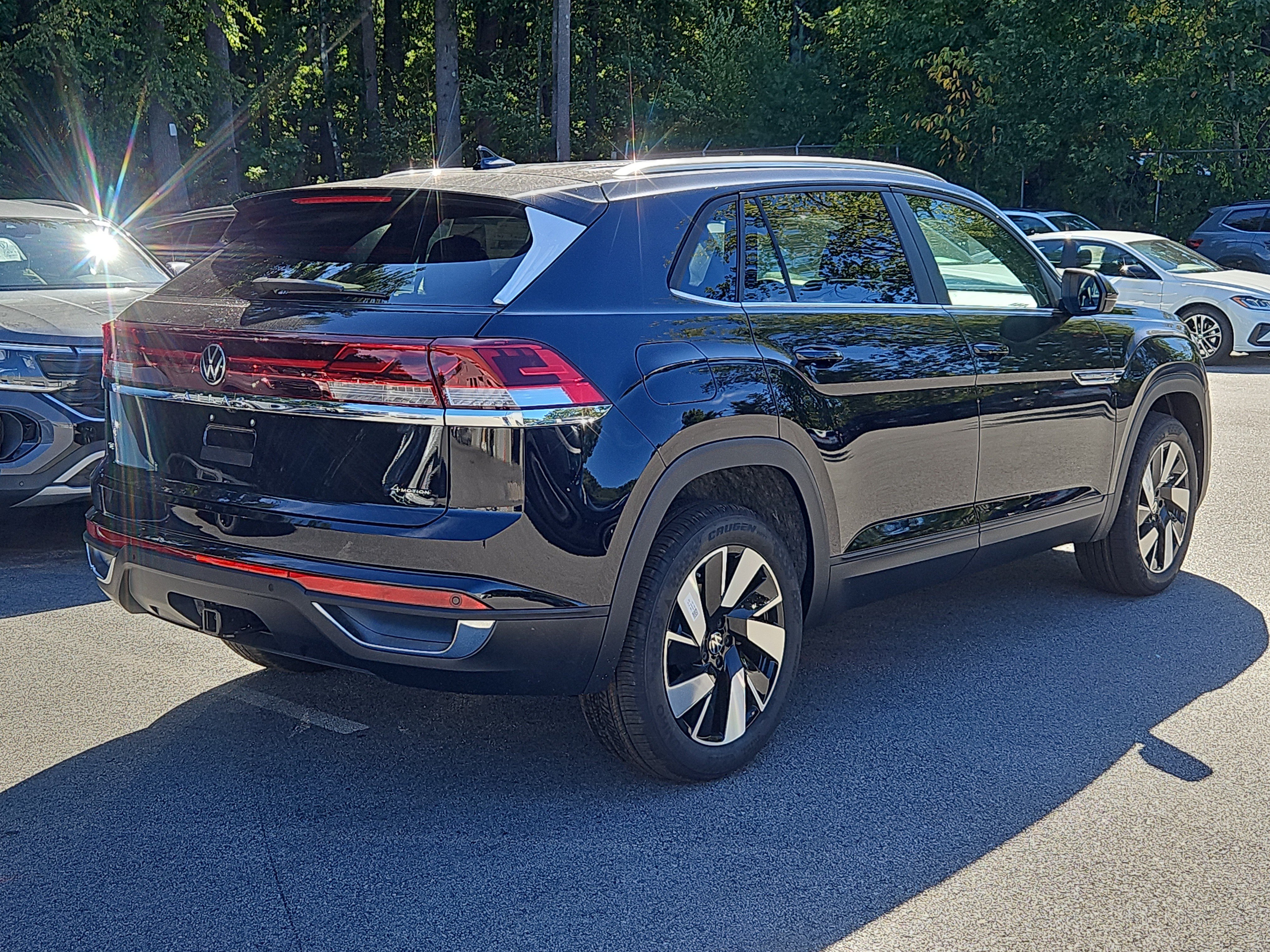 New 2026 Volkswagen Atlas Cross Sport 2.0T SE w/Technology 2.0T SE w/Technology 4MOTION