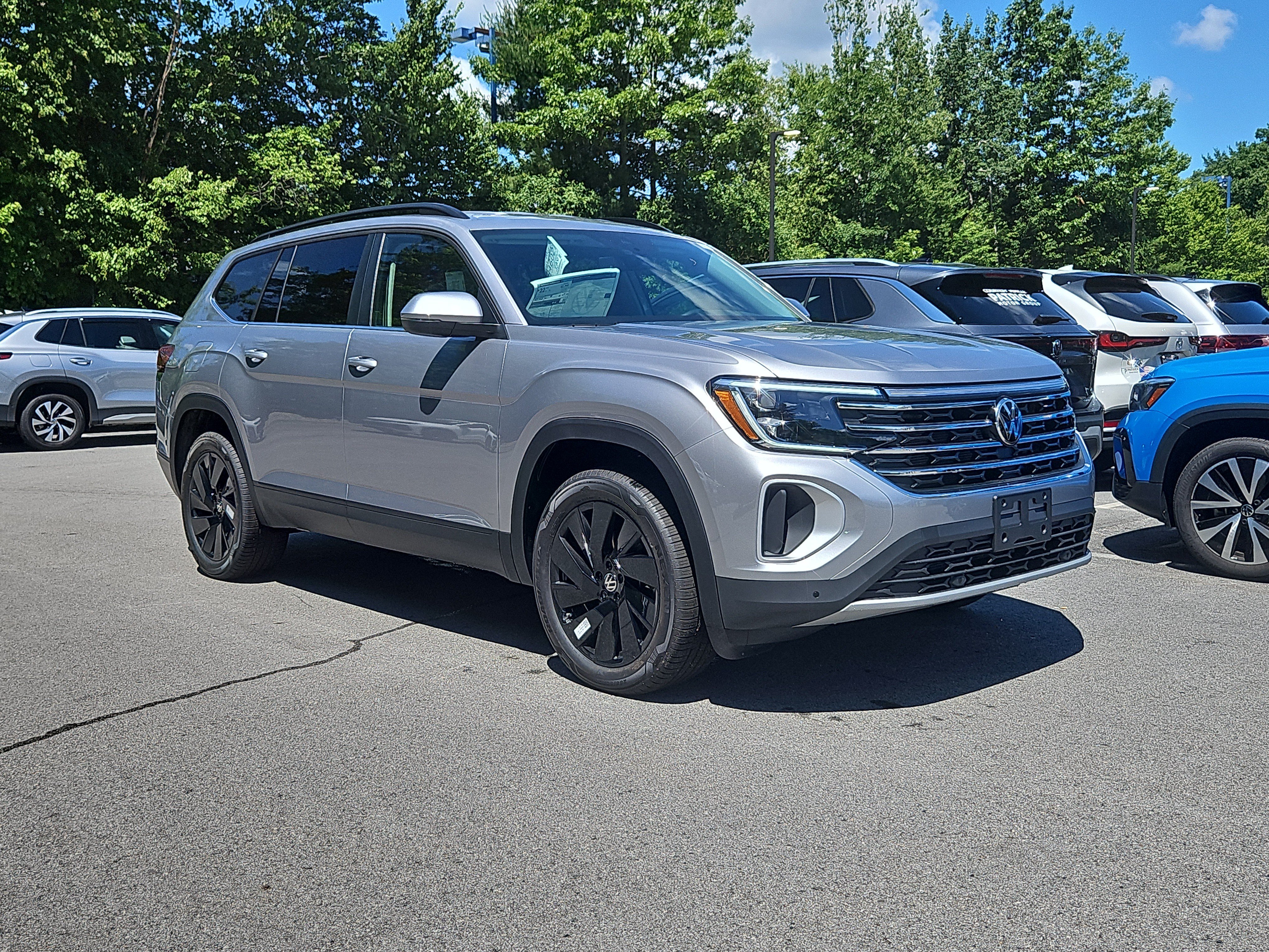 2026 Volkswagen Atlas SE w/Technology SUV