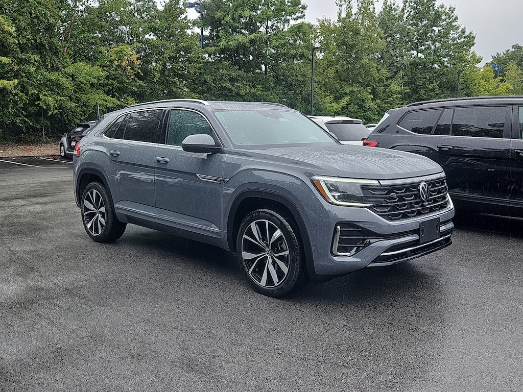 New 2026 Volkswagen Atlas Cross Sport 2.0T SEL Premium R-Line 2.0T SEL Premium R-Line 4MOTION
