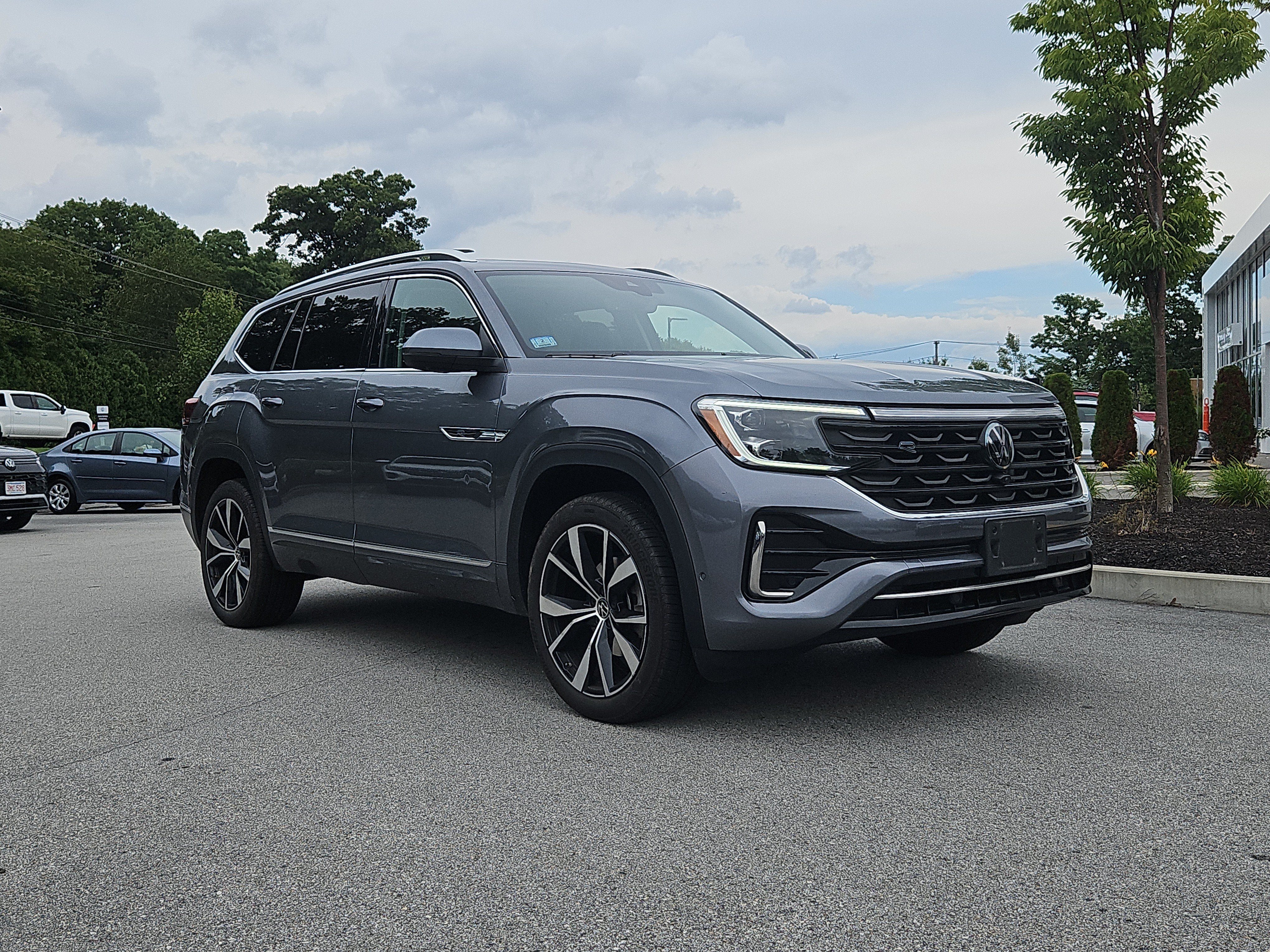 2024 Volkswagen Atlas 2.0T SEL Premium R-Line SUV