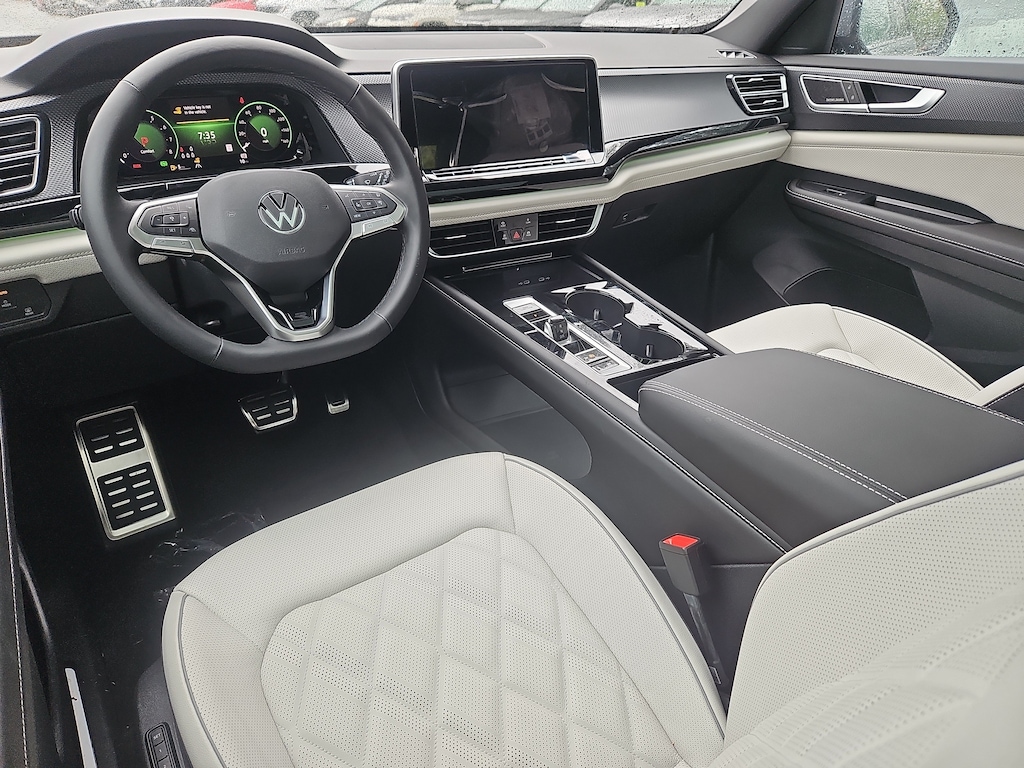 New 2026 Volkswagen Atlas Cross Sport 2.0T SEL Premium R-Line 2.0T SEL Premium R-Line 4MOTION